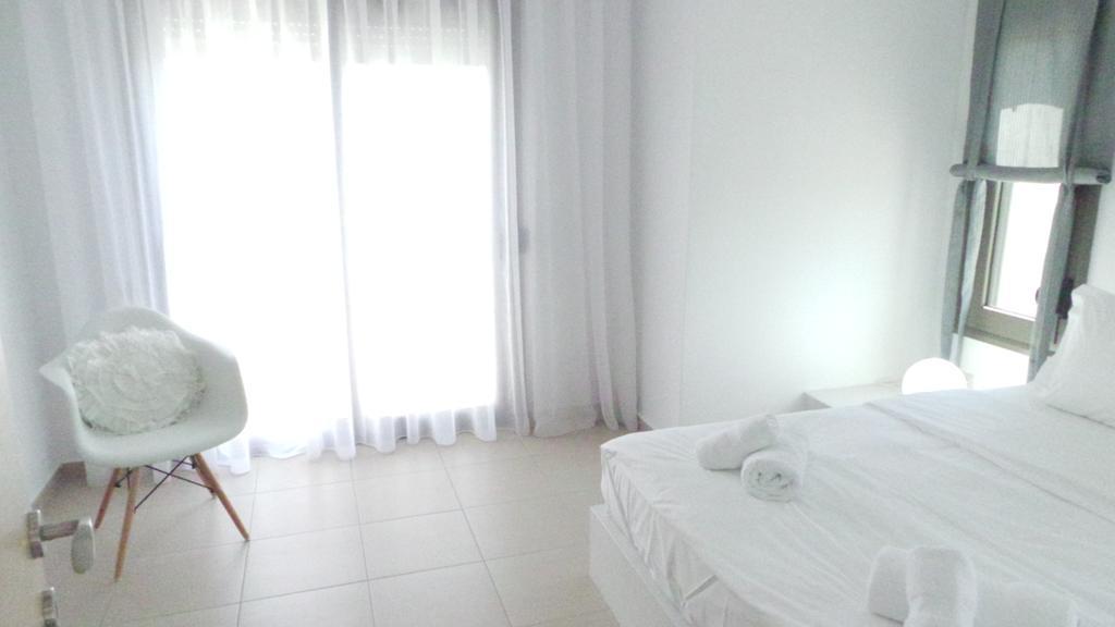 Niovi Boutique Apartments อาฟิโตส ภายนอก รูปภาพ