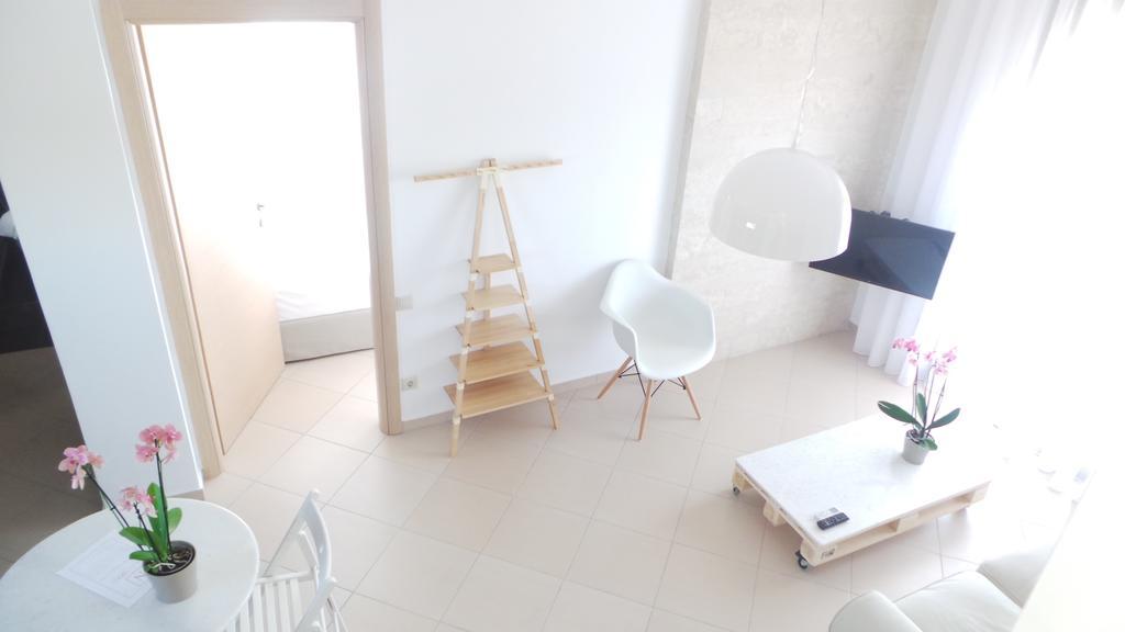 Niovi Boutique Apartments อาฟิโตส ภายนอก รูปภาพ