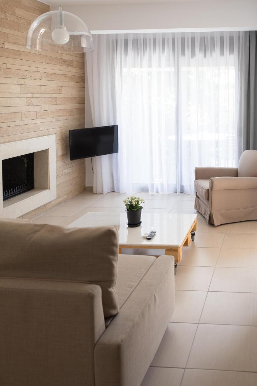 Niovi Boutique Apartments อาฟิโตส ภายนอก รูปภาพ