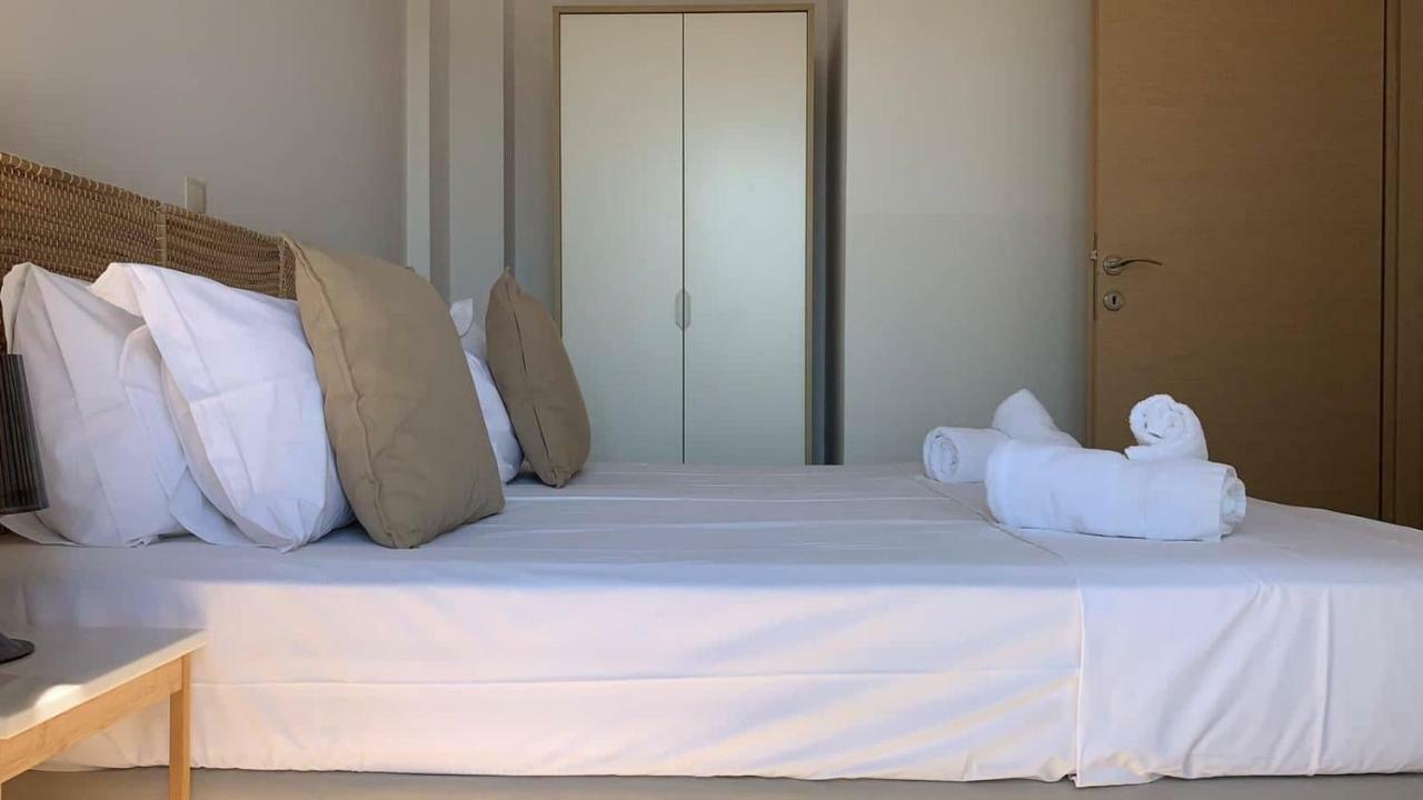 Niovi Boutique Apartments อาฟิโตส ภายนอก รูปภาพ